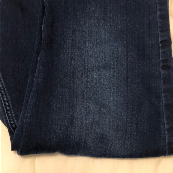 High-Waisted True Blue Denim Jeans - Picture 3 of 5